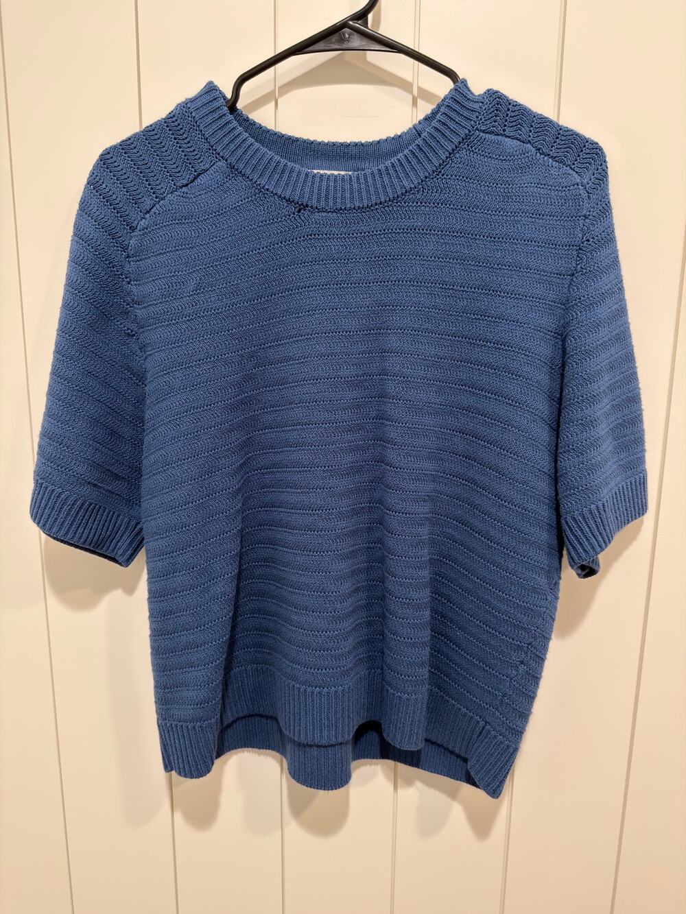Abercrombie & Fitch Women’s Short Sleeve Sweater M
